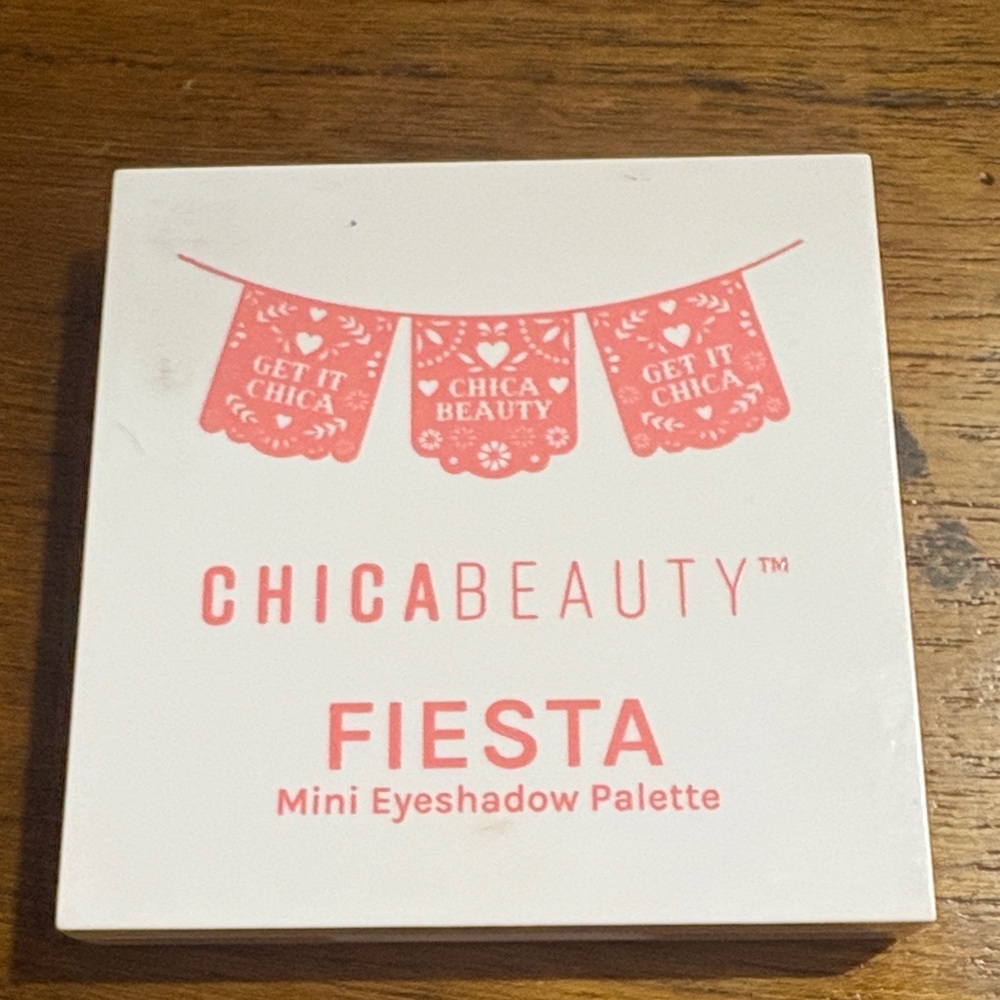Fiesta Mini Eyeshadow Palette - Vibrant Colors